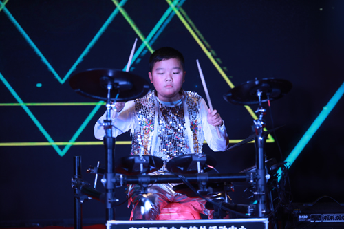 大禹漢光2018年“同心同行，共創(chuàng)未來”主題年會(huì)圓滿成功